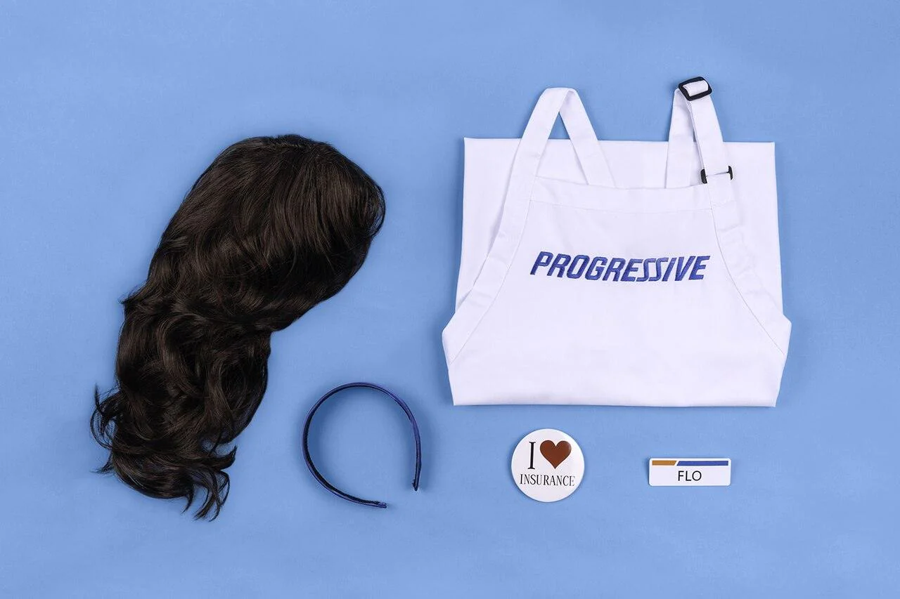 Progressive Flo Insurance Girl Costume Set - Image 6